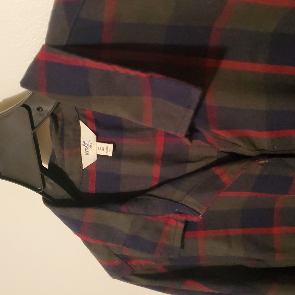 Women's Plaid Button Down Shirt - Green and Red‎